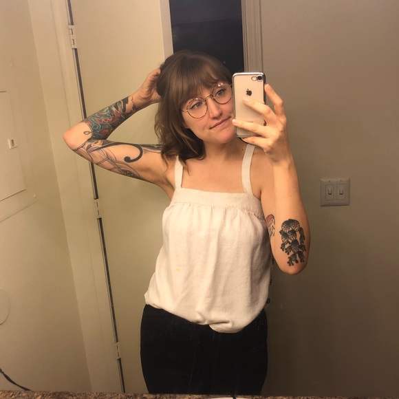 Meet your Posher, Amanda - Picture 1 of 1